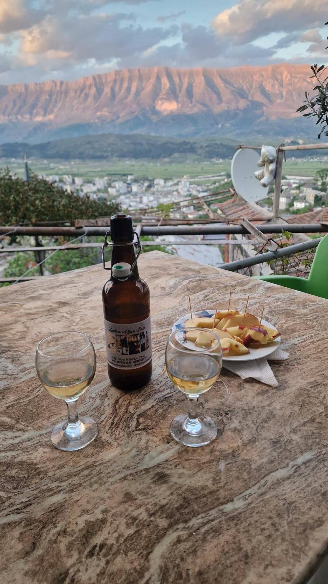 Guest House Bake Gjirokastra Kültér fotó