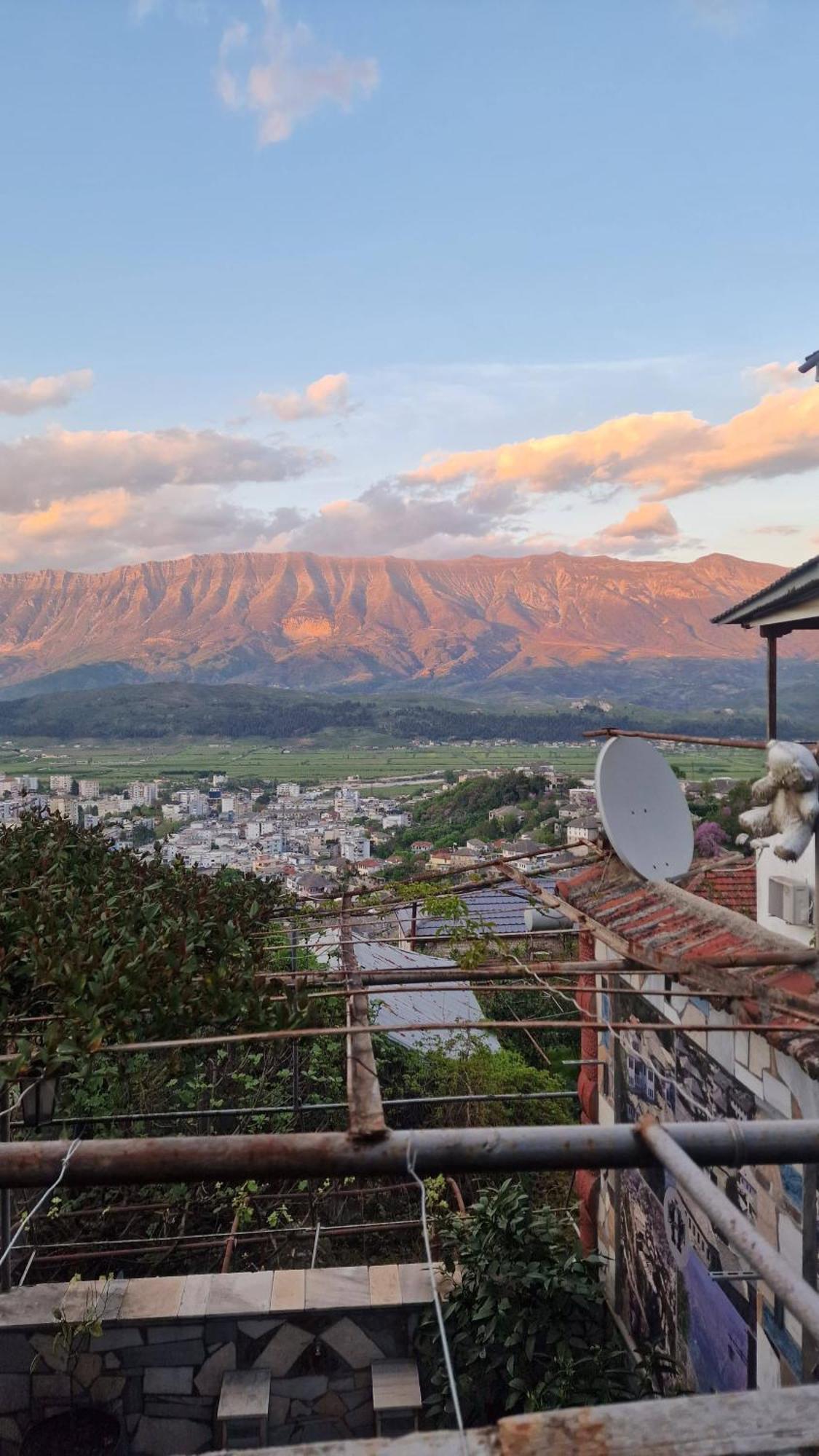 Guest House Bake Gjirokastra Kültér fotó